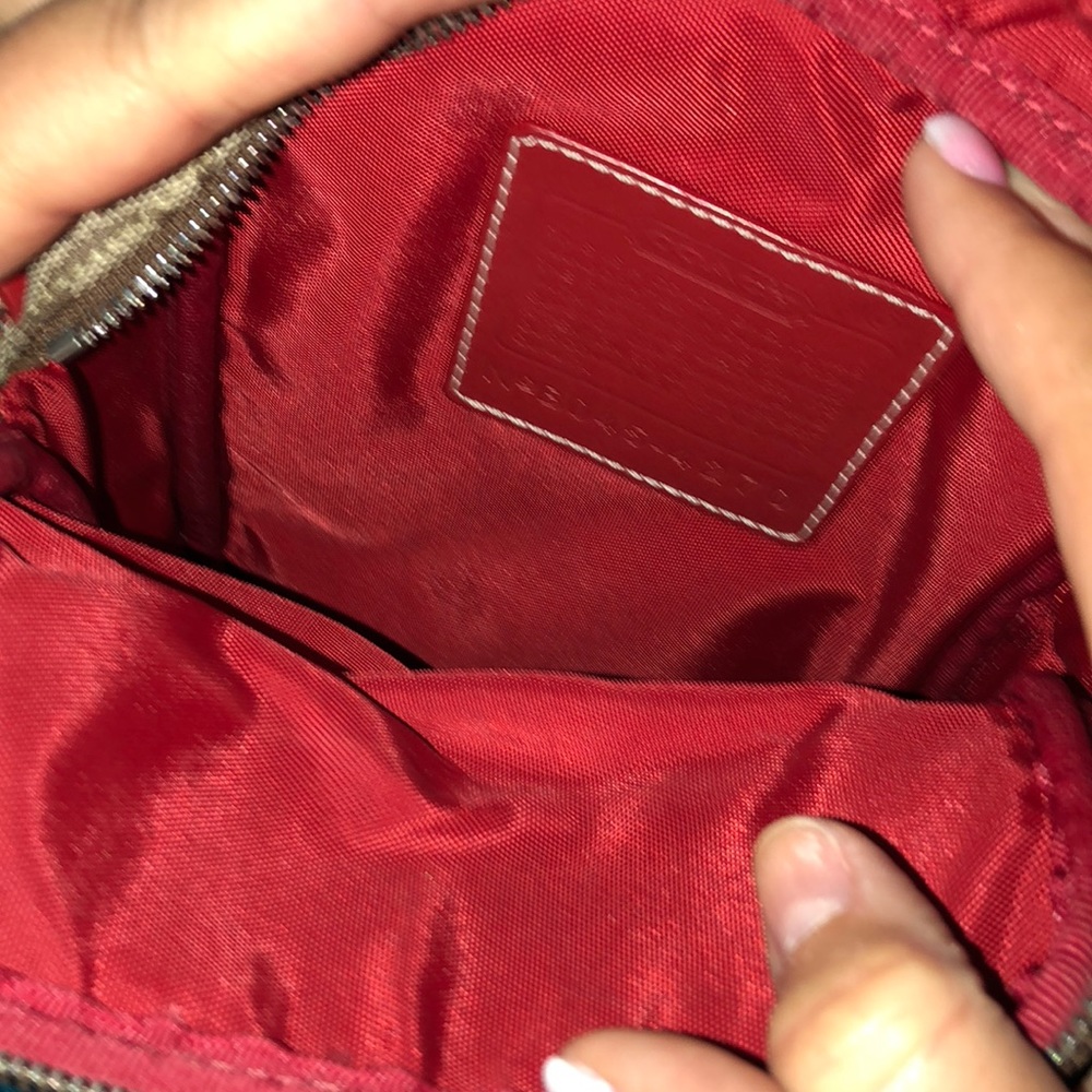 Brown and tan and red crossbody coach bag - Picture 4 of 7